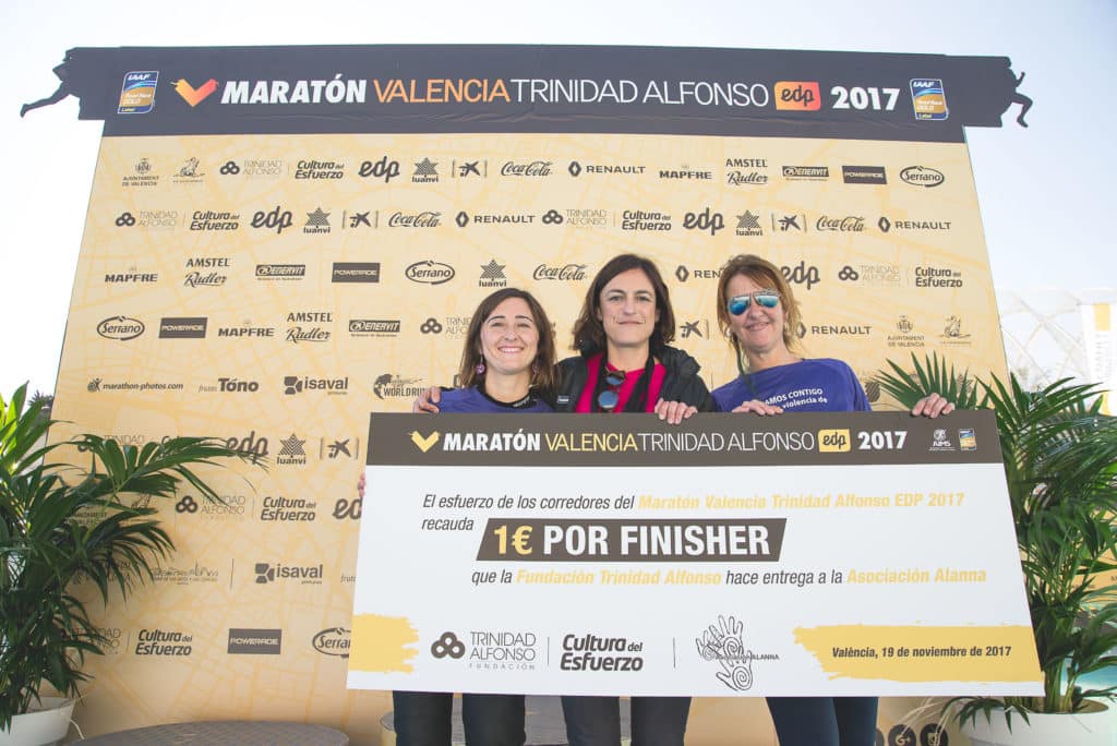 El Maraton Valencia Dona 22 7 A La Asociacion Alanna